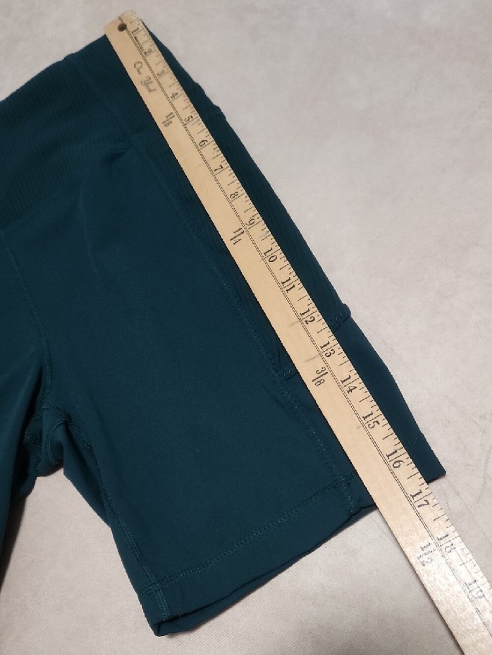 Mondetta Deep Green High-Rise Bike Shorts with Side Pockets - Picture 7 of 11